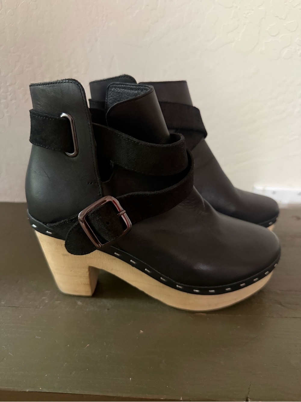 Free People Black Leather Bungalow Clog Booties with Wood Heel 36